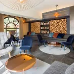Modern 2br 5* Pool Gym Garage Mont-blanc View شقة