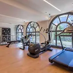 شقة Modern 2br 5* Pool Gym Garage Mont-blanc View