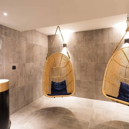 Modern 2br 5* Pool Gym Garage Mont-blanc View Apartment *