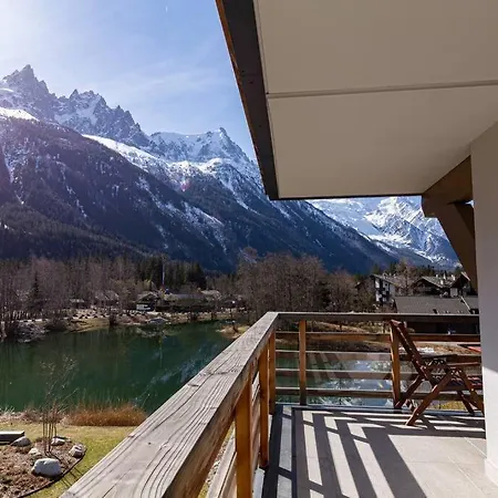 Modern 2br 5* Pool Gym Garage Mont-blanc View *