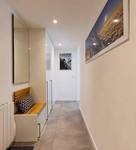 Апартаменты Modern 2br 5* Pool Gym Garage Mont-blanc View