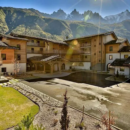 アパート Modern 2br 5* Pool Gym Garage Mont-blanc View シャモニー